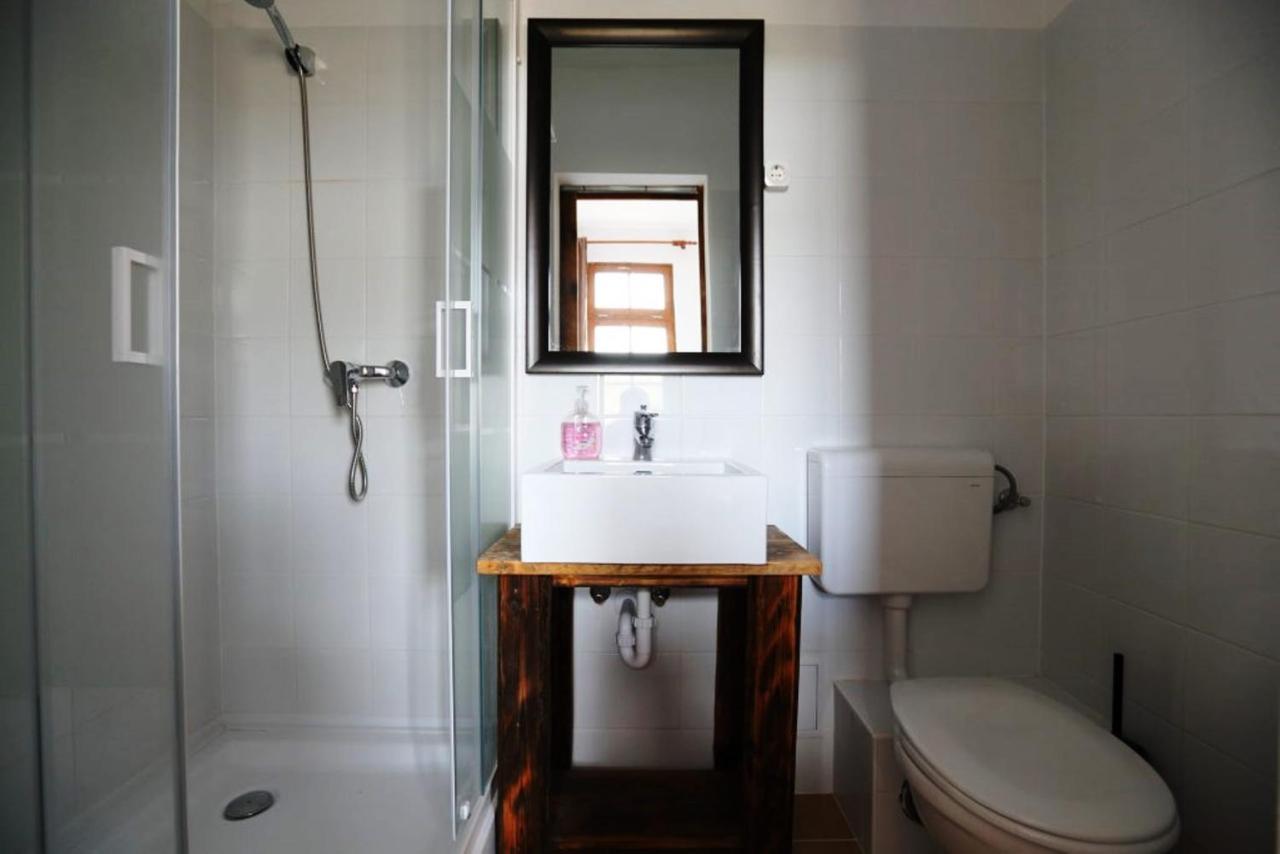 Tordas Western House Bed & Breakfast Exterior foto